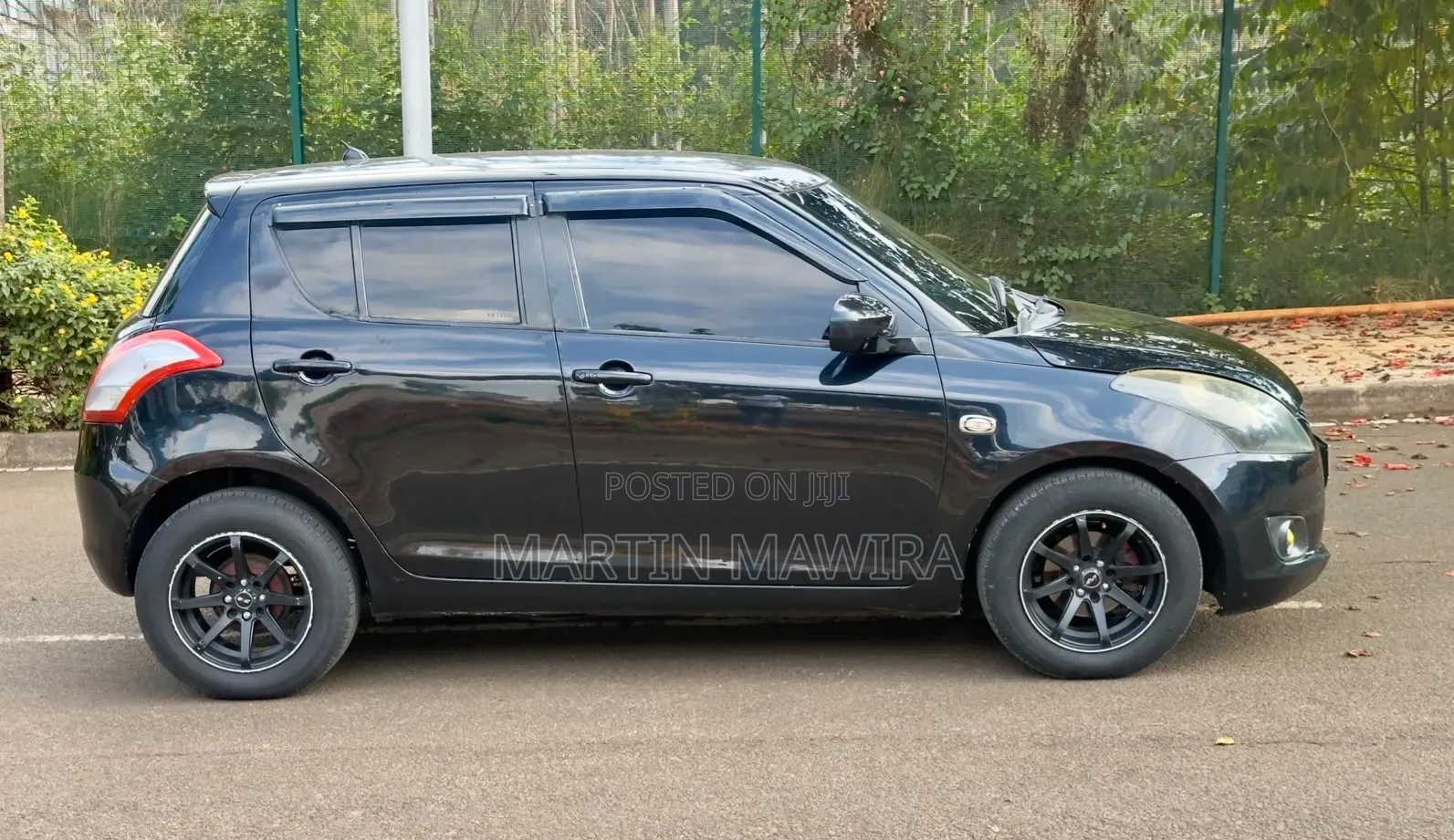 Suzuki Swift 2011 Black