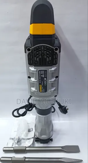 DEWALT 3800W Heavy-Duty Demolition Hammer.