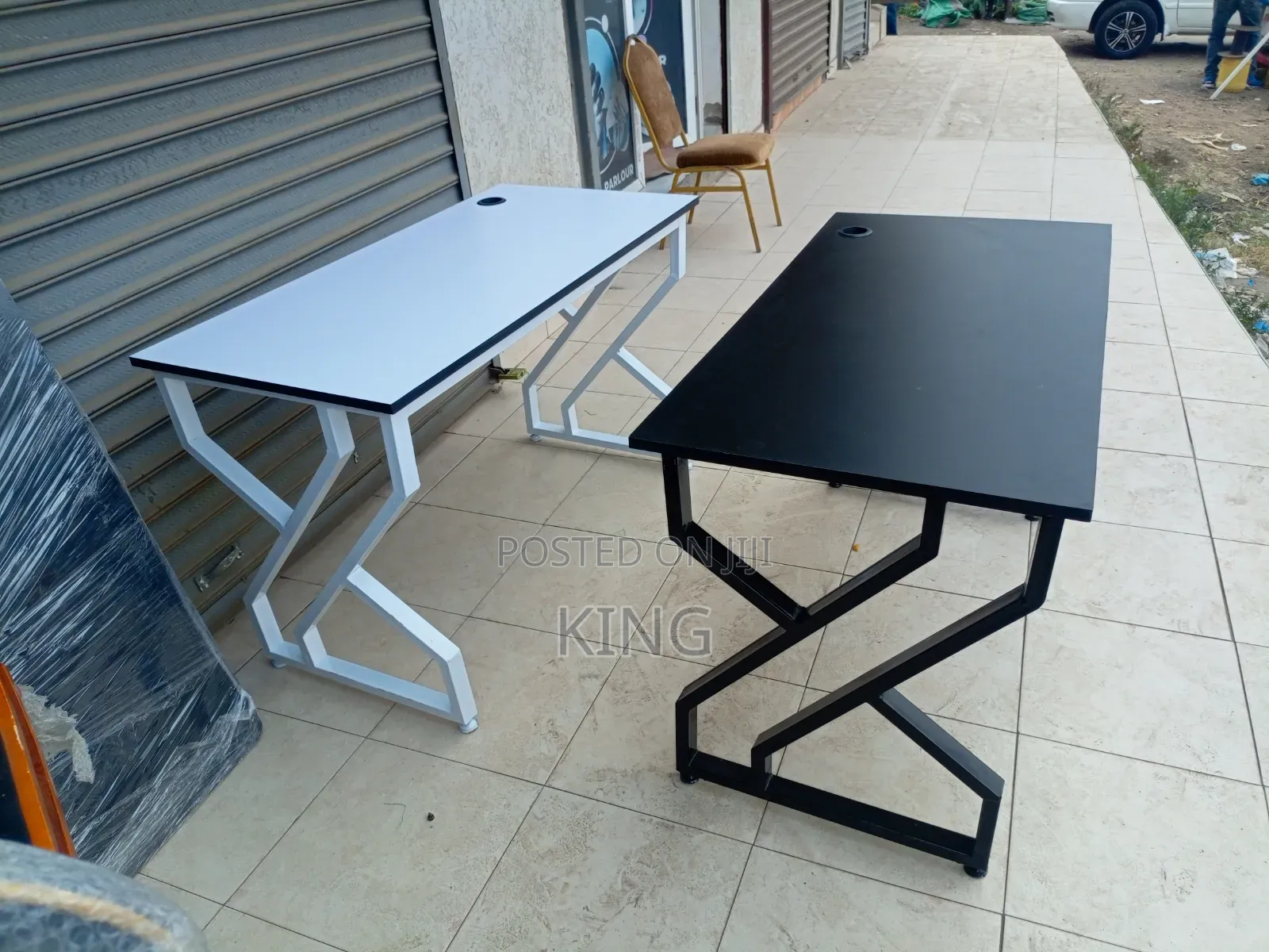Metallic Frame Office Desk