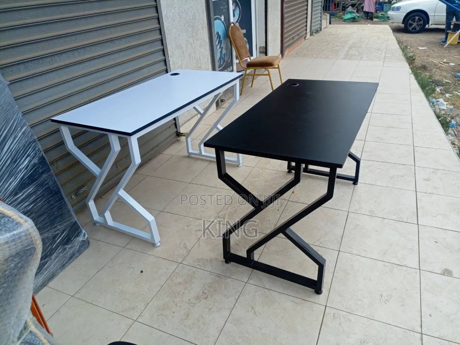 Metallic Frame Office Desk