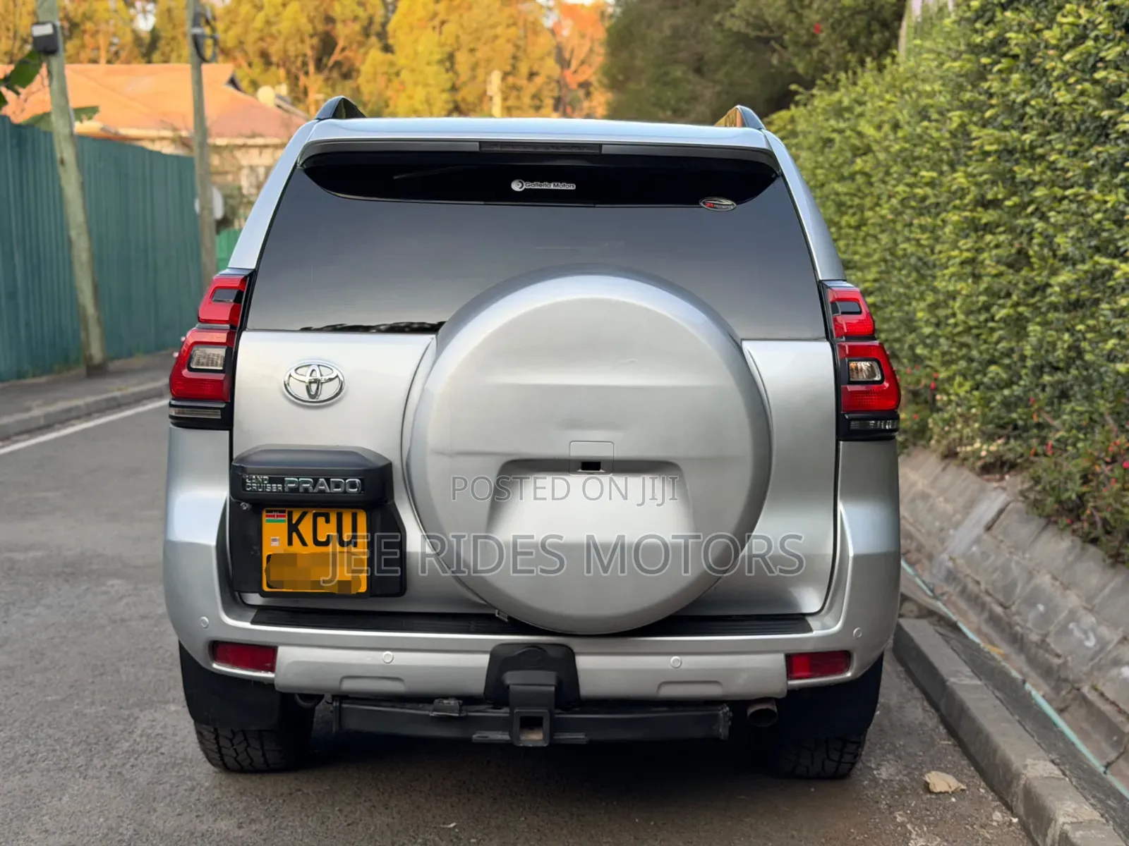 Toyota Land Cruiser Prado 2013