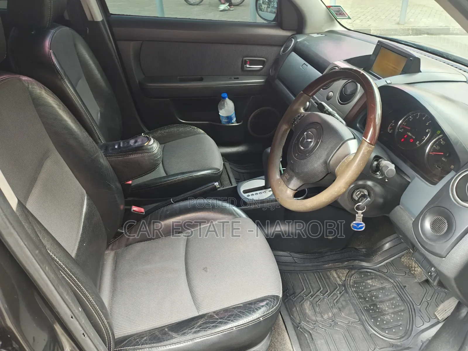 Mazda Verisa 2008 Brown