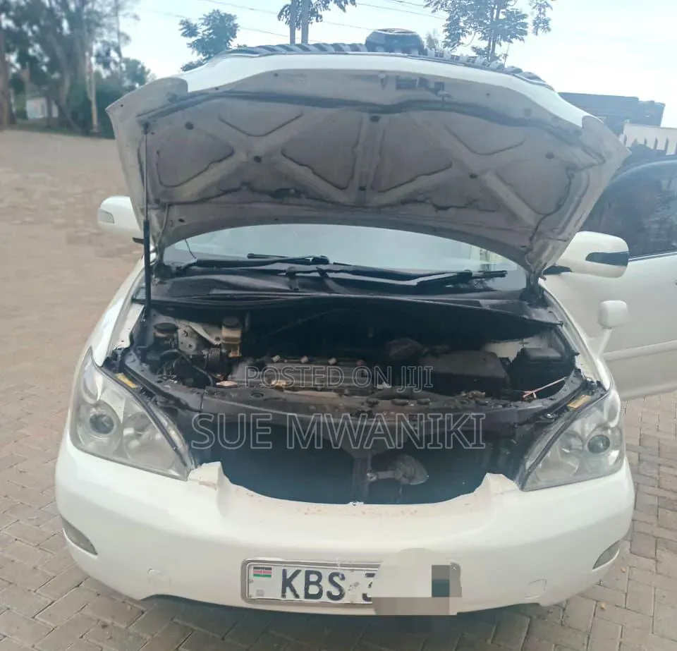 Toyota Harrier 2006 White