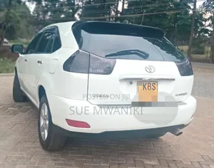 Toyota Harrier 2006 White