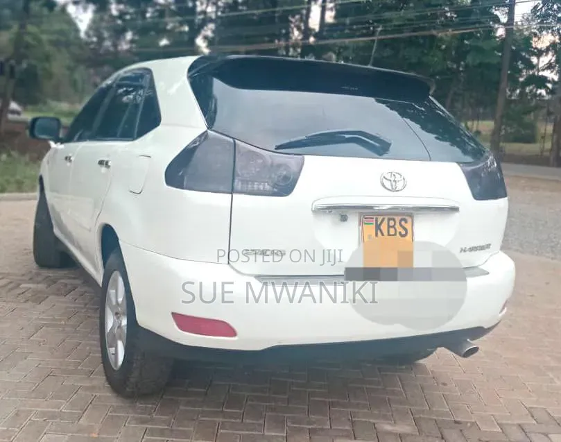 Toyota Harrier 2006 White