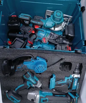 Makita Cordless 5-in-1 Power Tool Combo Set.