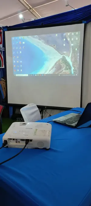 . Powerful-Projector-Hire for Colleges.