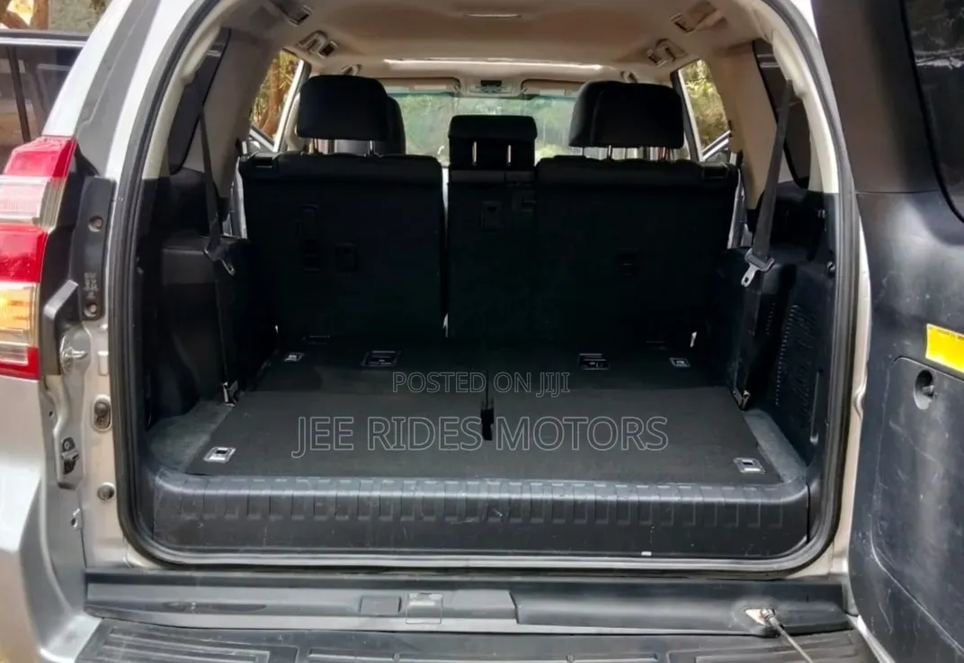 Toyota Land Cruiser Prado 2013
