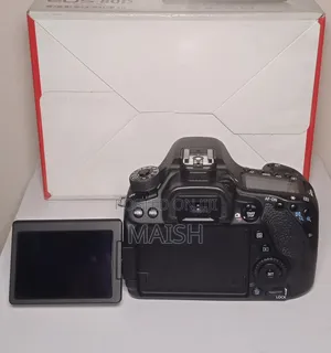 Canon 80D With 18-135mm F3.5/5.6 Lens
