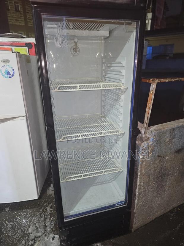Display Fridge 340 Litrs - thumbnail 2