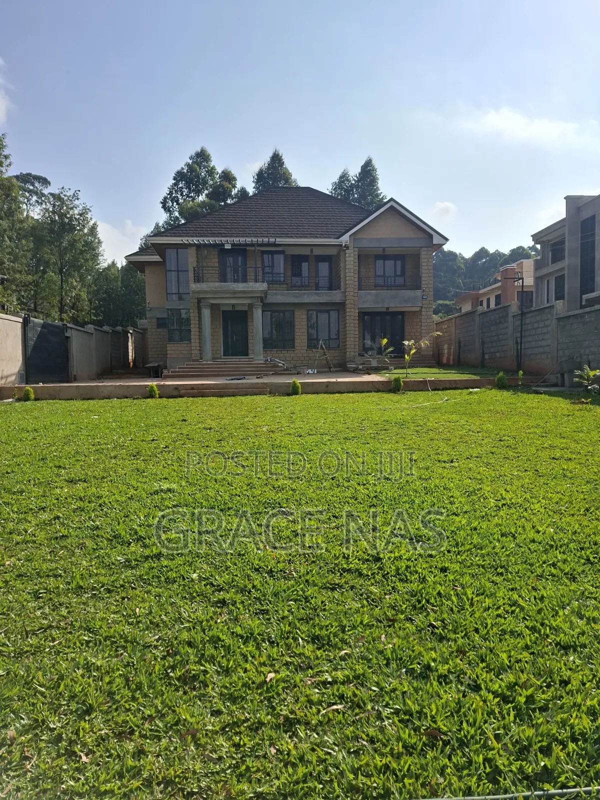 5bdrm Maisonette in Kerarapon Rise for sale
