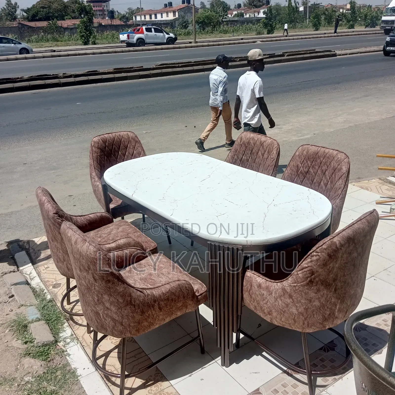 Classic Dinning Set With 6 Chairs