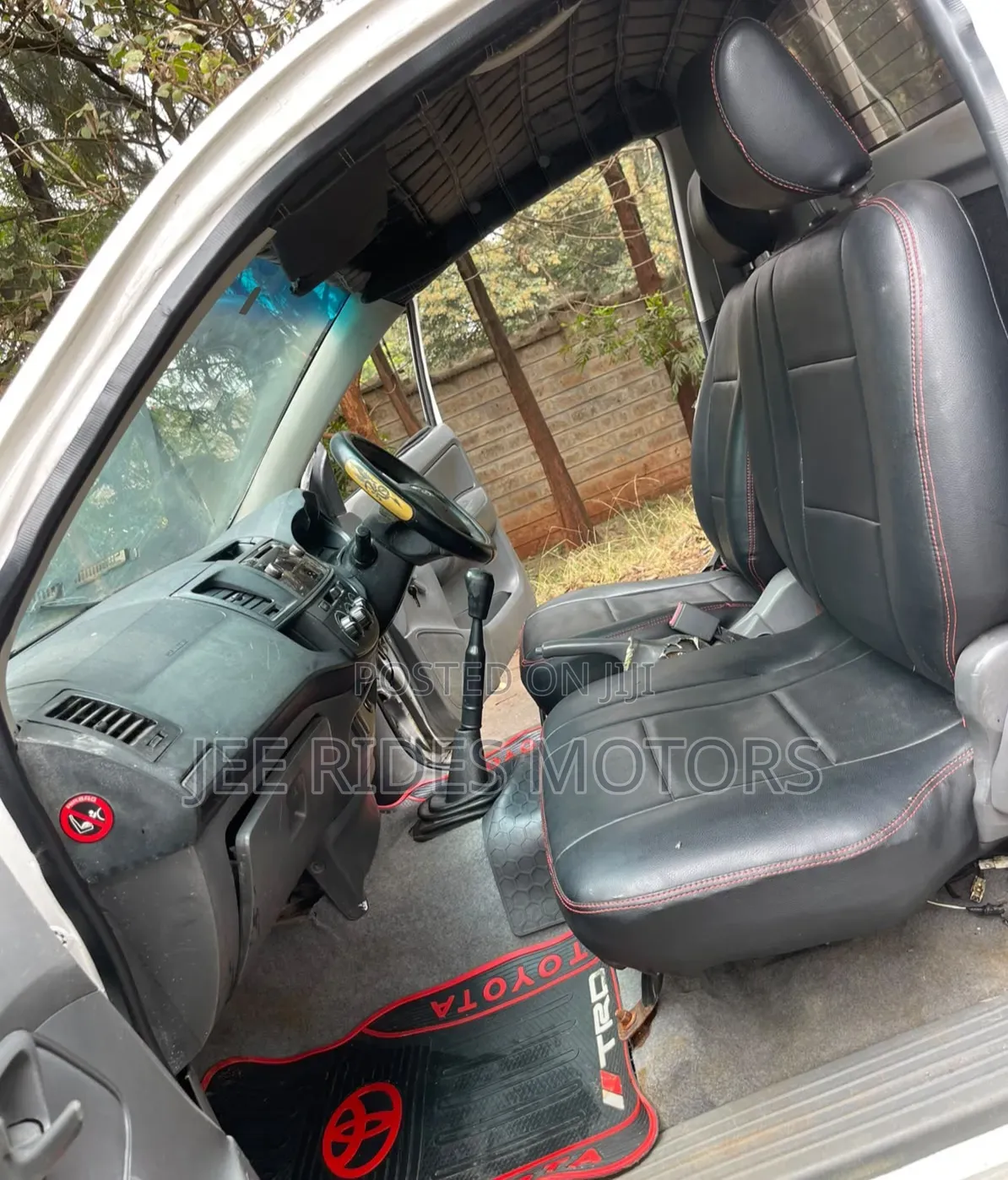 Toyota Hilux 2011 Off white