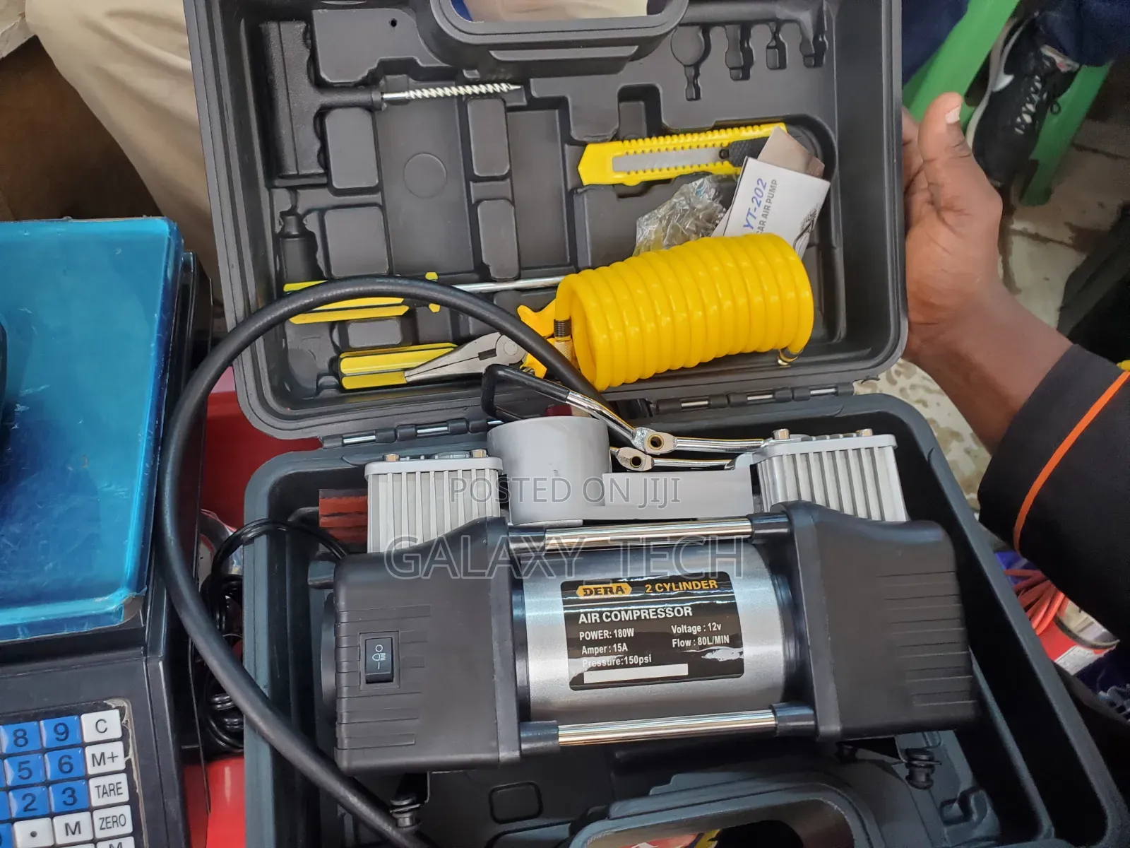 Dera 2-Cylinder Car Air Compressor