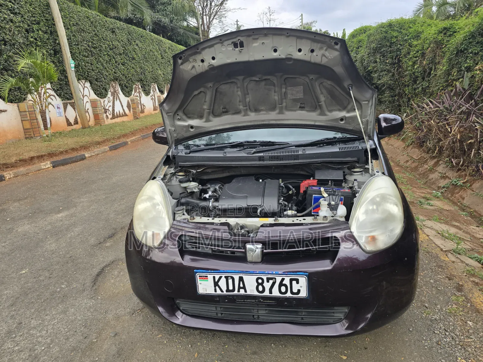 Toyota Passo 2013 Maroon