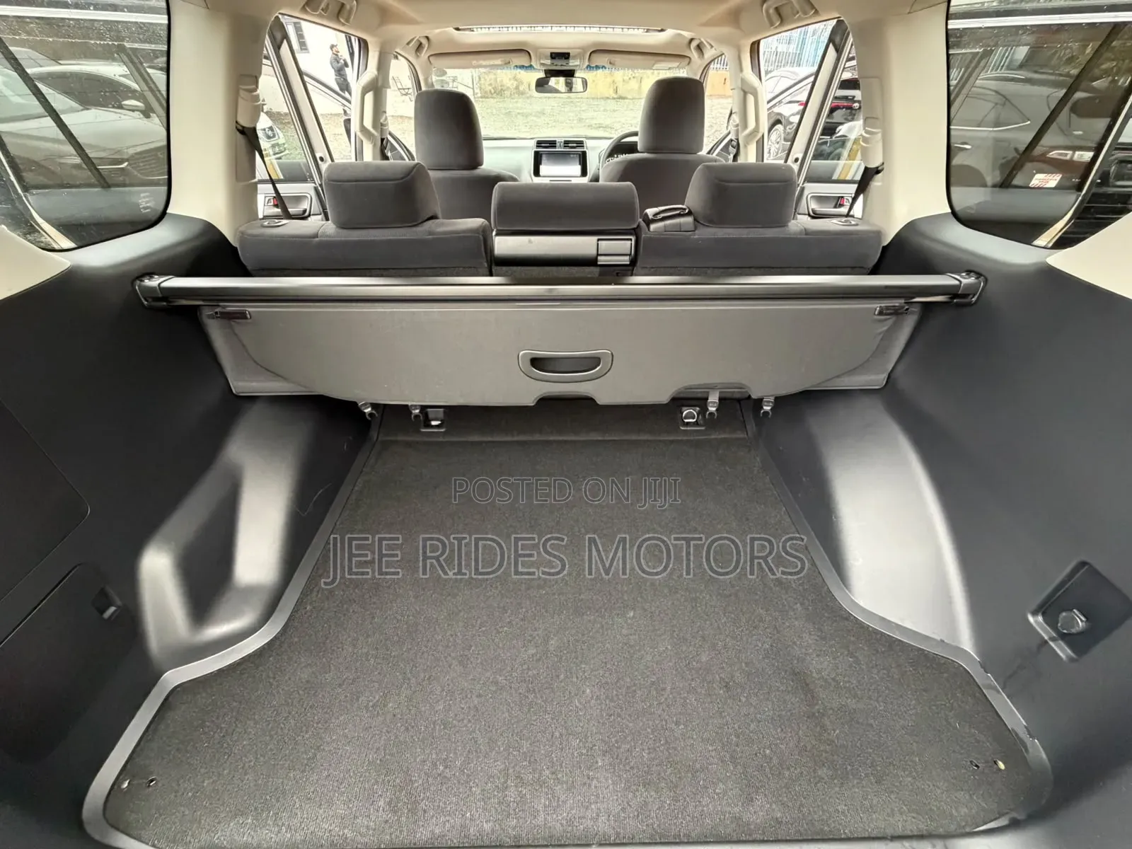 Toyota Land Cruiser Prado 2019 Silver