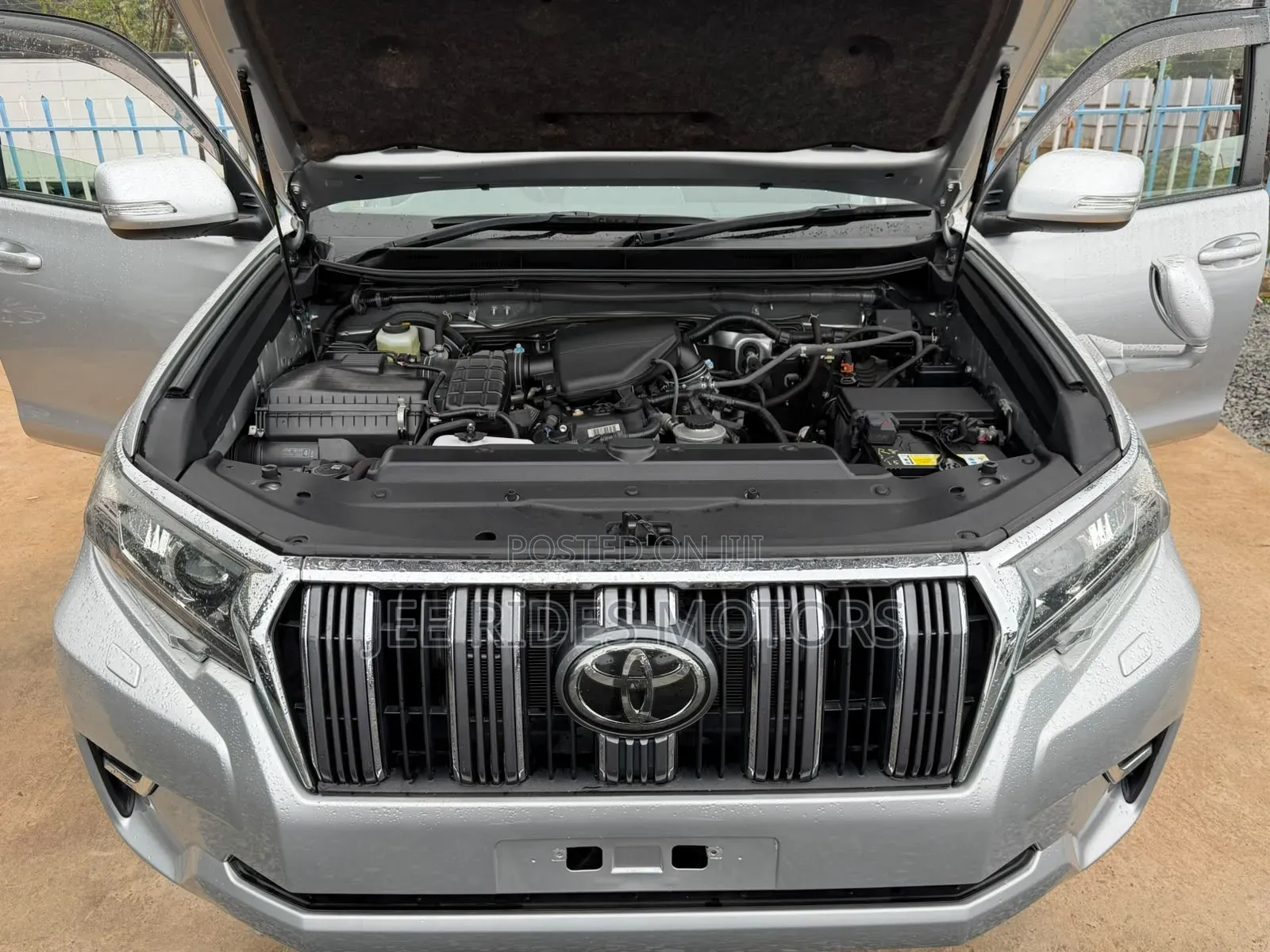 Toyota Land Cruiser Prado 2019 Silver