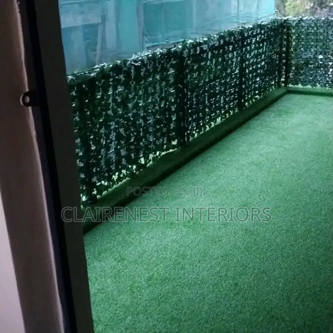 Create a Neat Property Perimeter With Artificial Balcony Fence