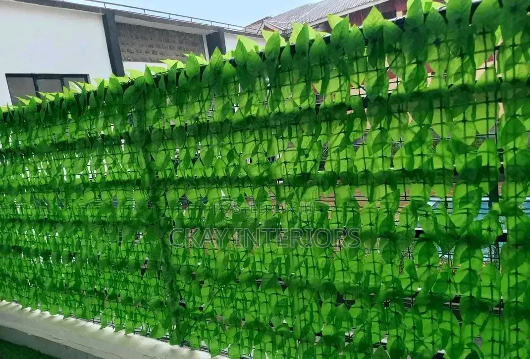 Give Your Compound a Market-Ready Appearance With Privacy Fence