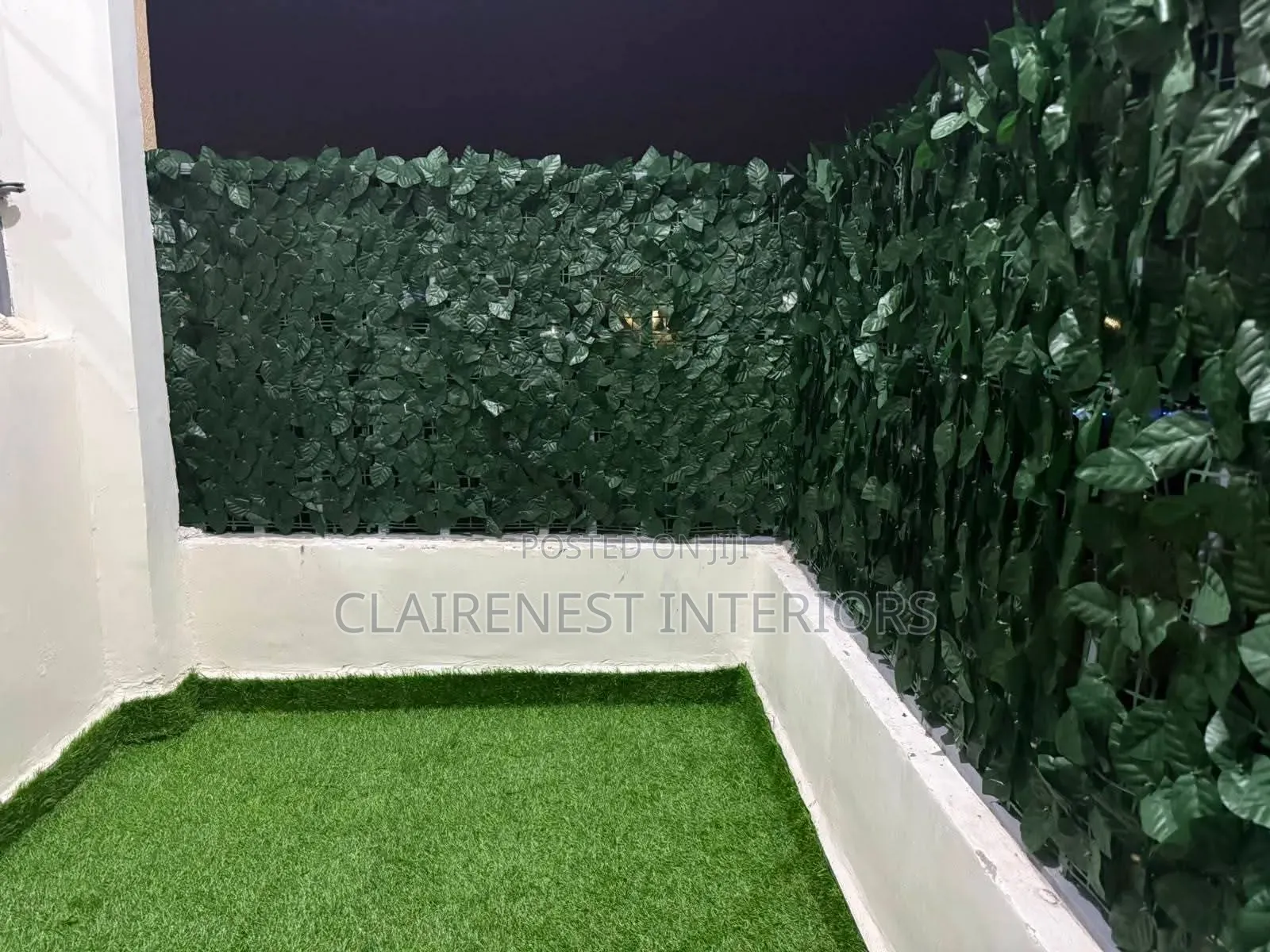 Add a Natural-Inspired Background to Your Balconywith Artificial Fence