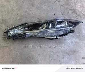 Harrier 2015 Head Lamp