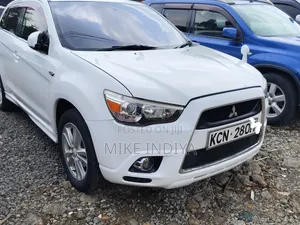 Mitsubishi RVR 2010 White