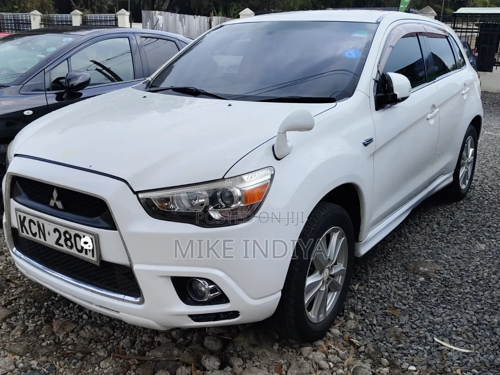 Mitsubishi RVR 2010 White