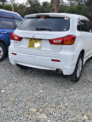 Mitsubishi RVR 2010 White