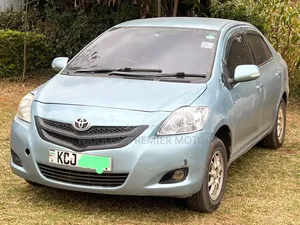 Toyota Belta 2009 Blue