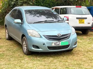 Toyota Belta 2009 Blue