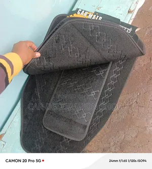 Nonskid Backing Woolen Mats With Stylized Line Pattern