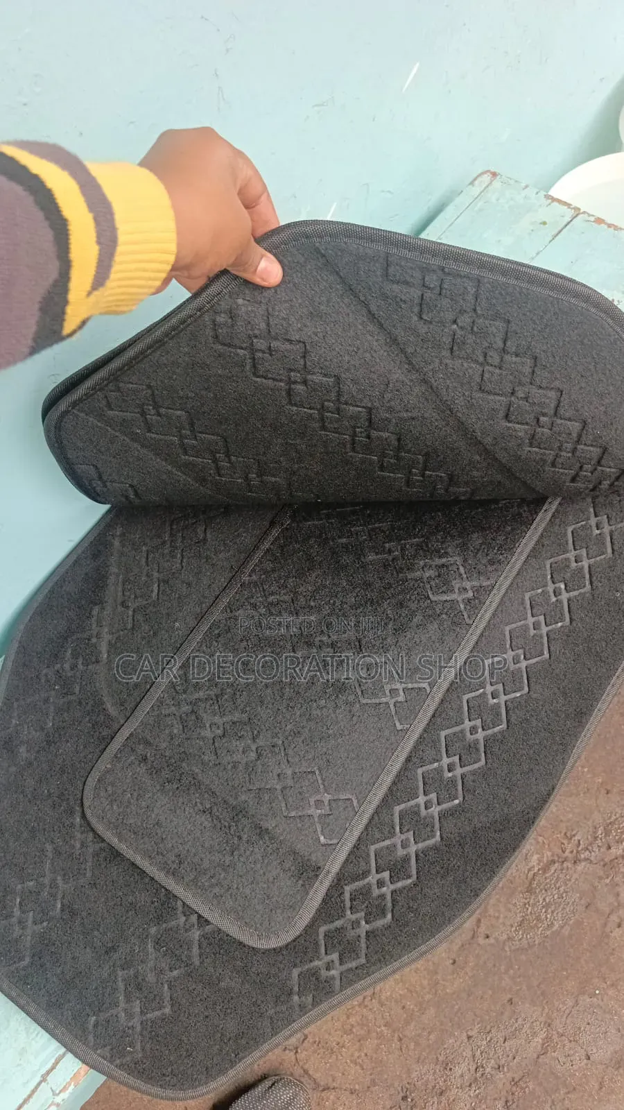 Nonskid Backing Woolen Mats With Stylized Line Pattern