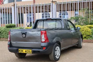 Nissan NP200 2010 Gray