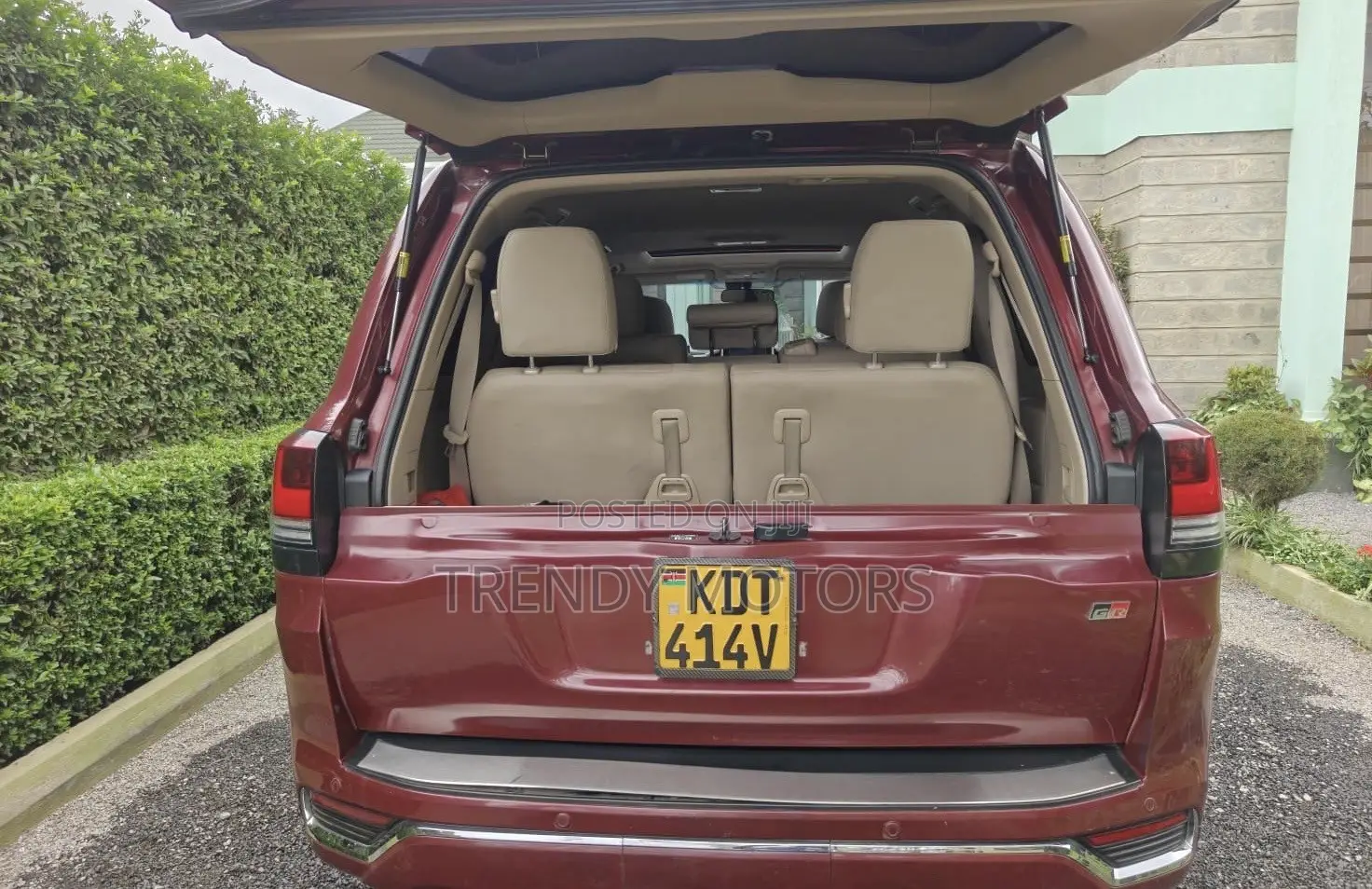 Toyota Land Cruiser 2014 Red