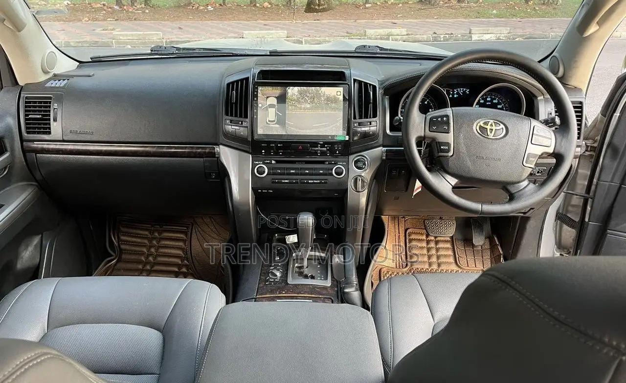 Toyota Land Cruiser 2008 Silver
