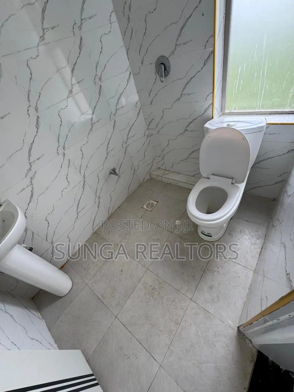 3bdrm Apartment in Karen C for rent