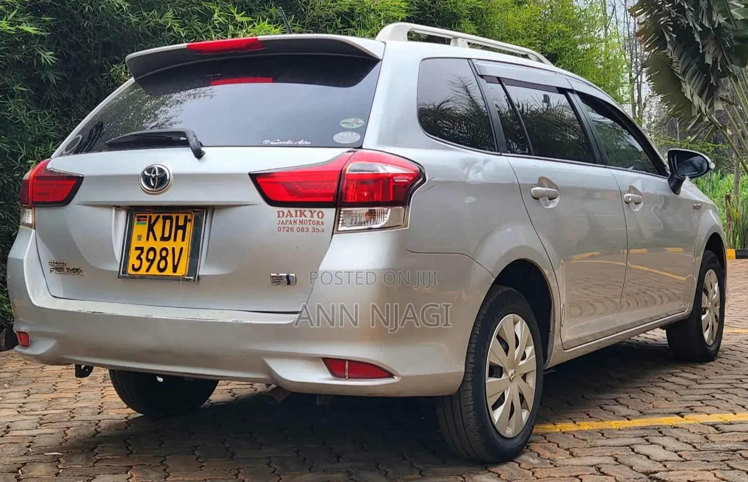 Toyota Corolla Fielder 2017 Silver