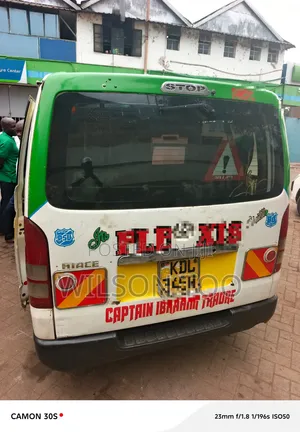 Toyota HiAce 2018 White