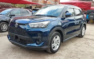 Toyota Raize 2019 Blue