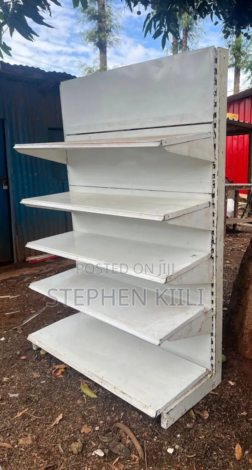 Adjustable Supermarket Shelves