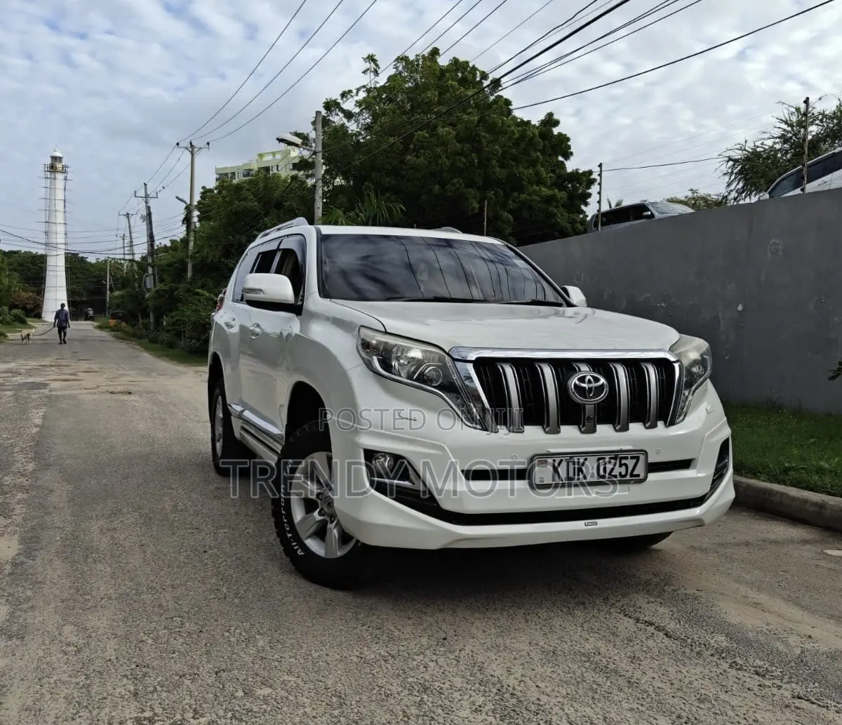 Toyota Land Cruiser Prado 2015 White