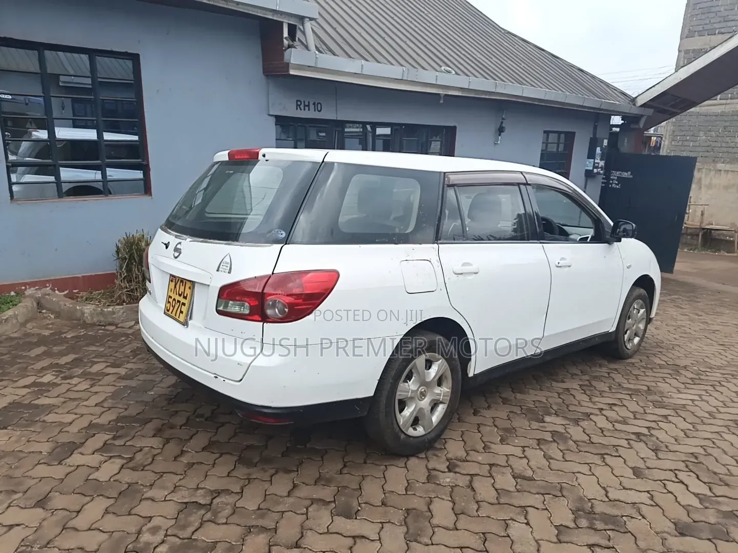 Nissan Wingroad 2010 White