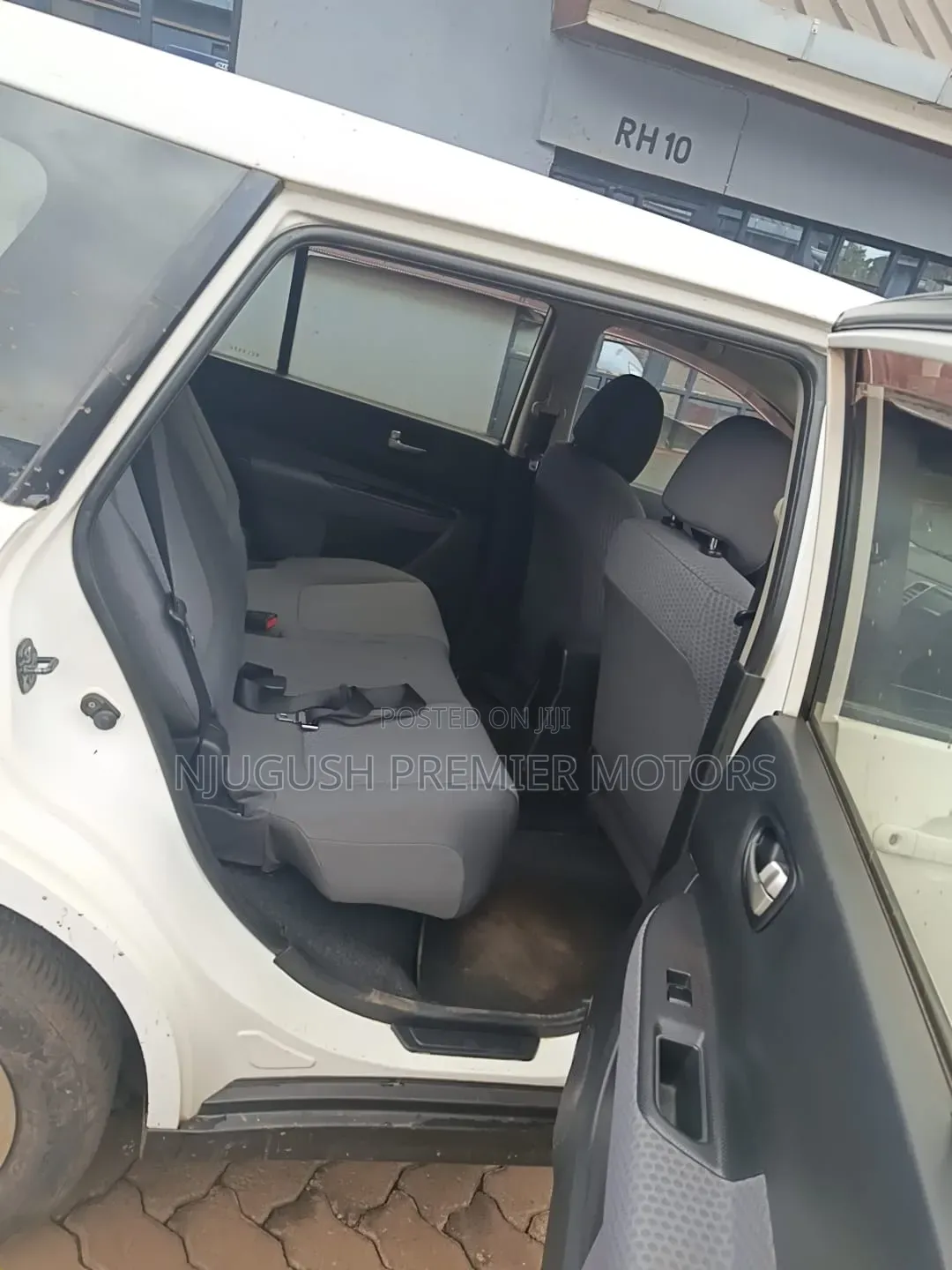 Nissan Wingroad 2010 White