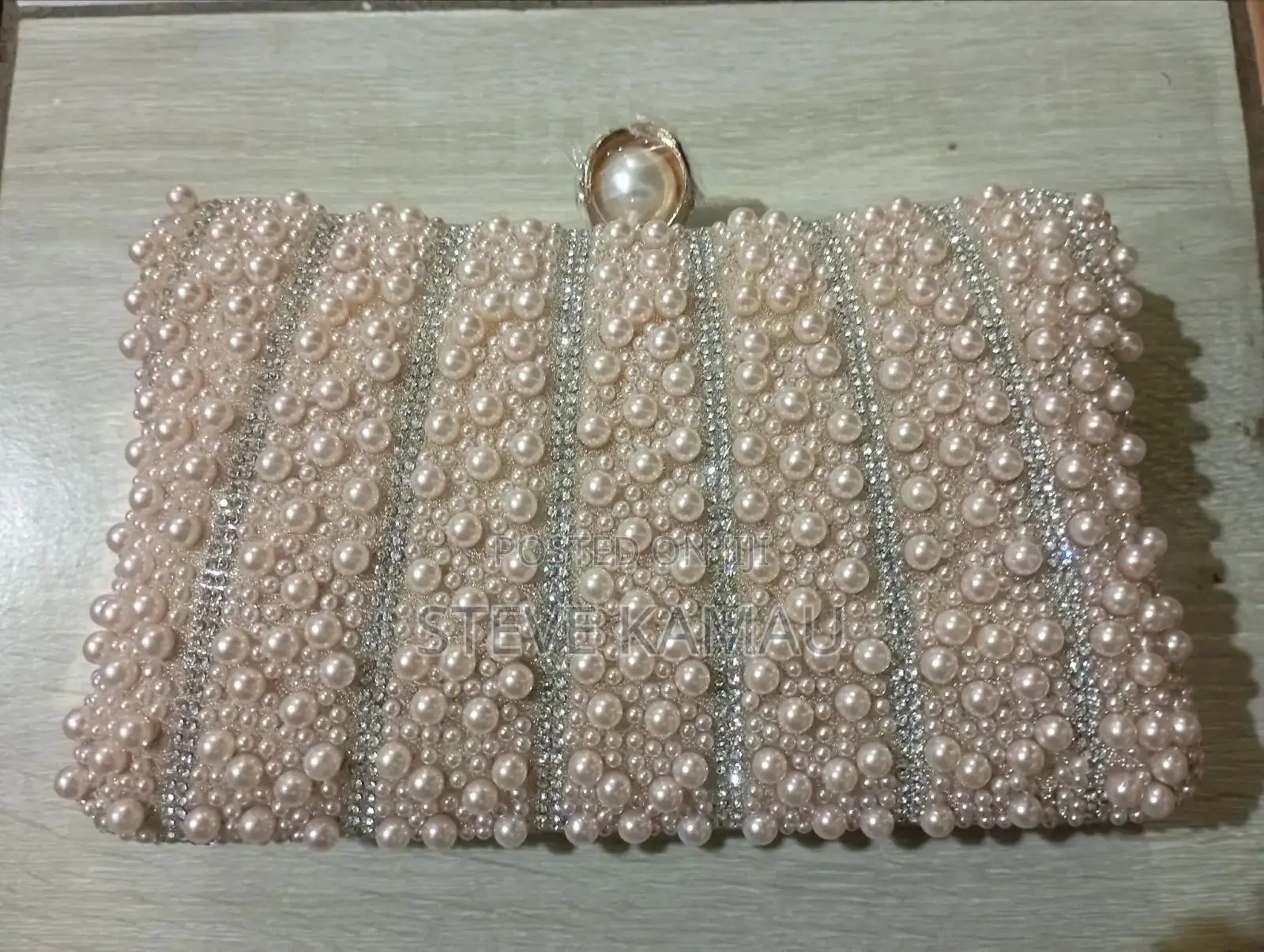 Stunning Party Clutch Evening Event Bag With Handle or Shoulder Chain