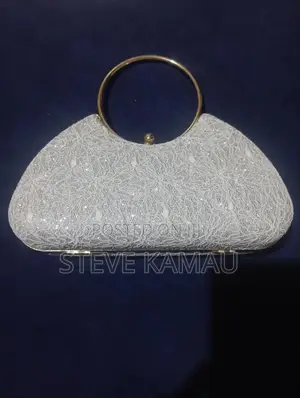 Stunning Party Clutch Evening Event Bag With Handle or Shoulder Chain
