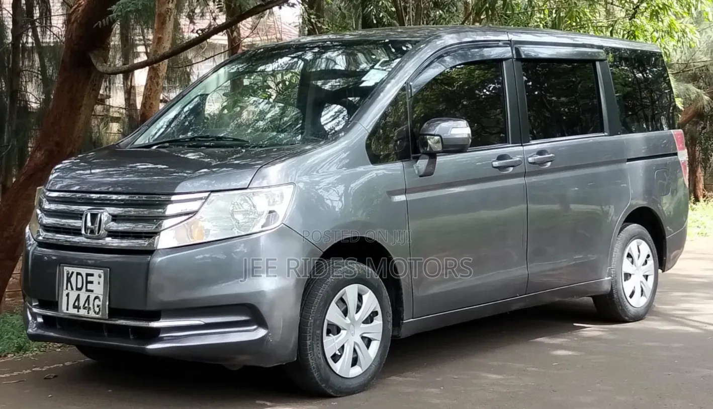 Honda Stepwgn 2014 Gray