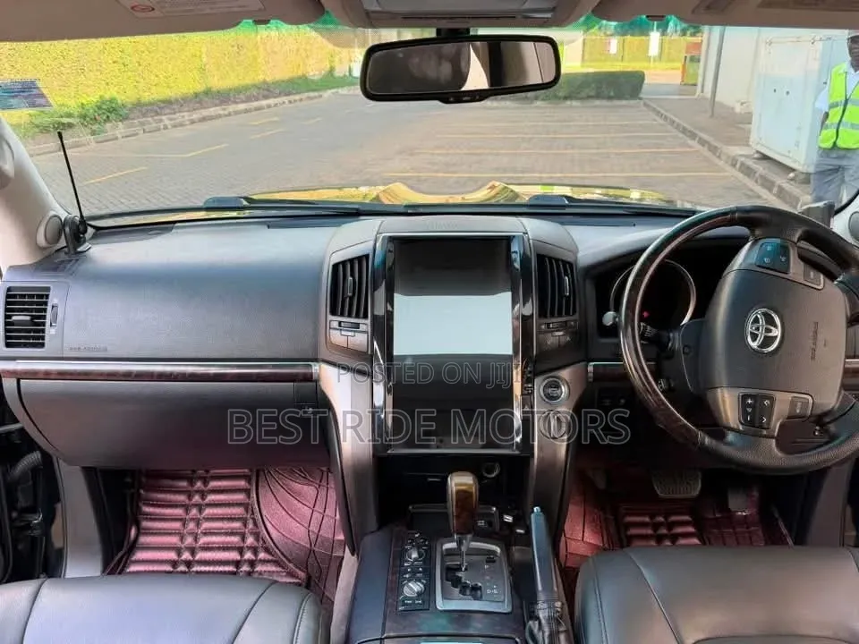 Toyota Land Cruiser 4.6 V8 ZX 2010 Black