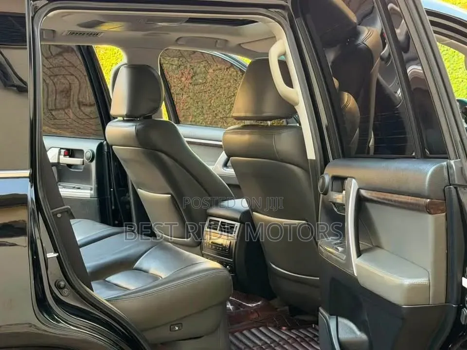 Toyota Land Cruiser 4.6 V8 ZX 2010 Black
