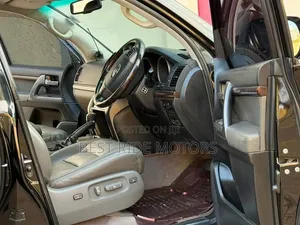 Toyota Land Cruiser 4.6 V8 ZX 2010 Black