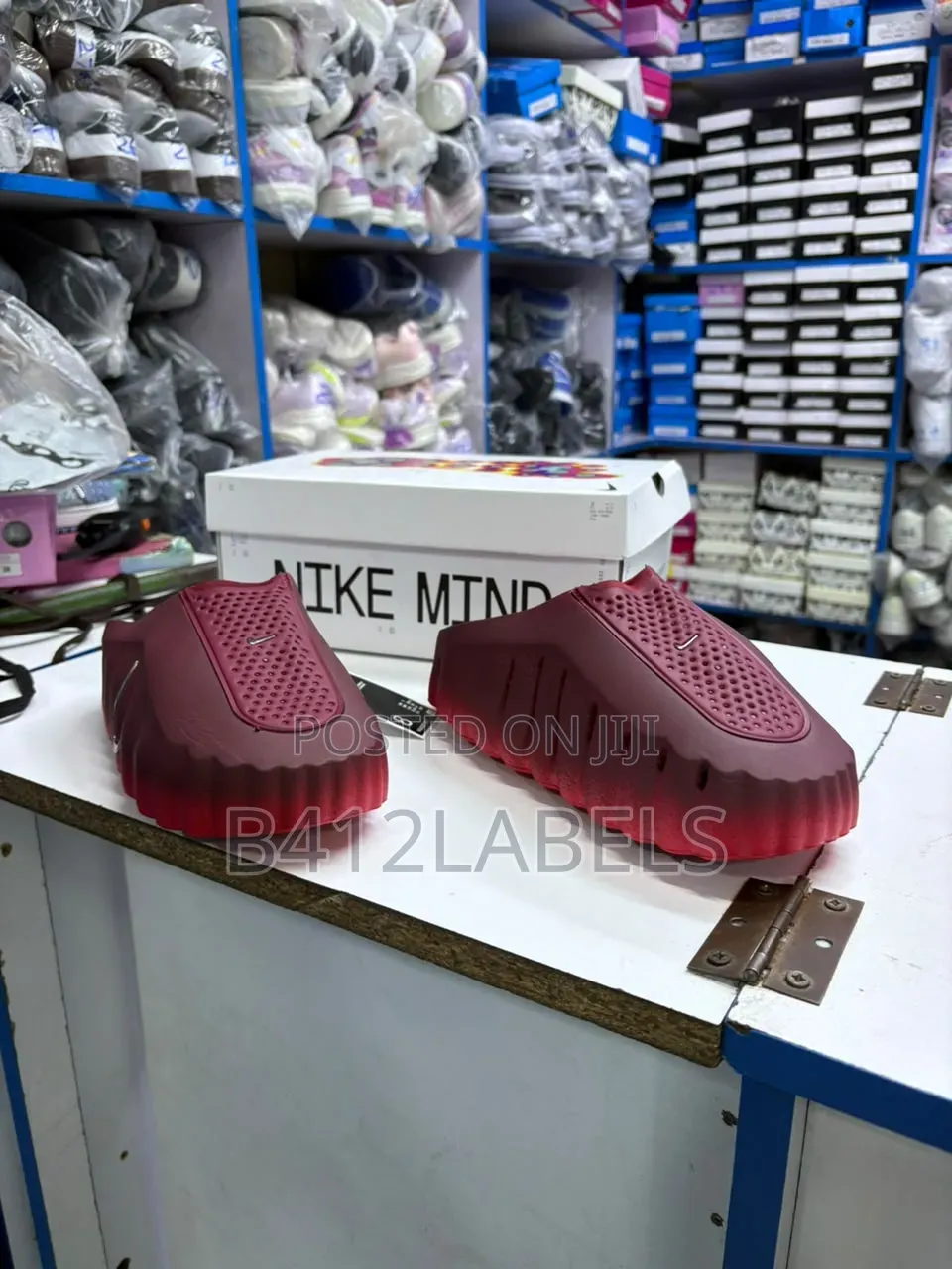 Nike Mind 001
